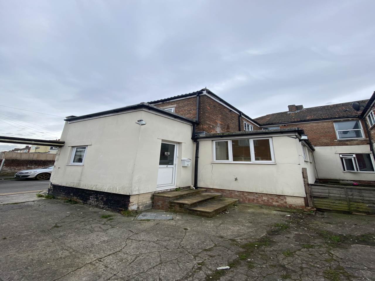 Property Let Agreed Bond Street Trowbridge LettingsRUs 01373454188