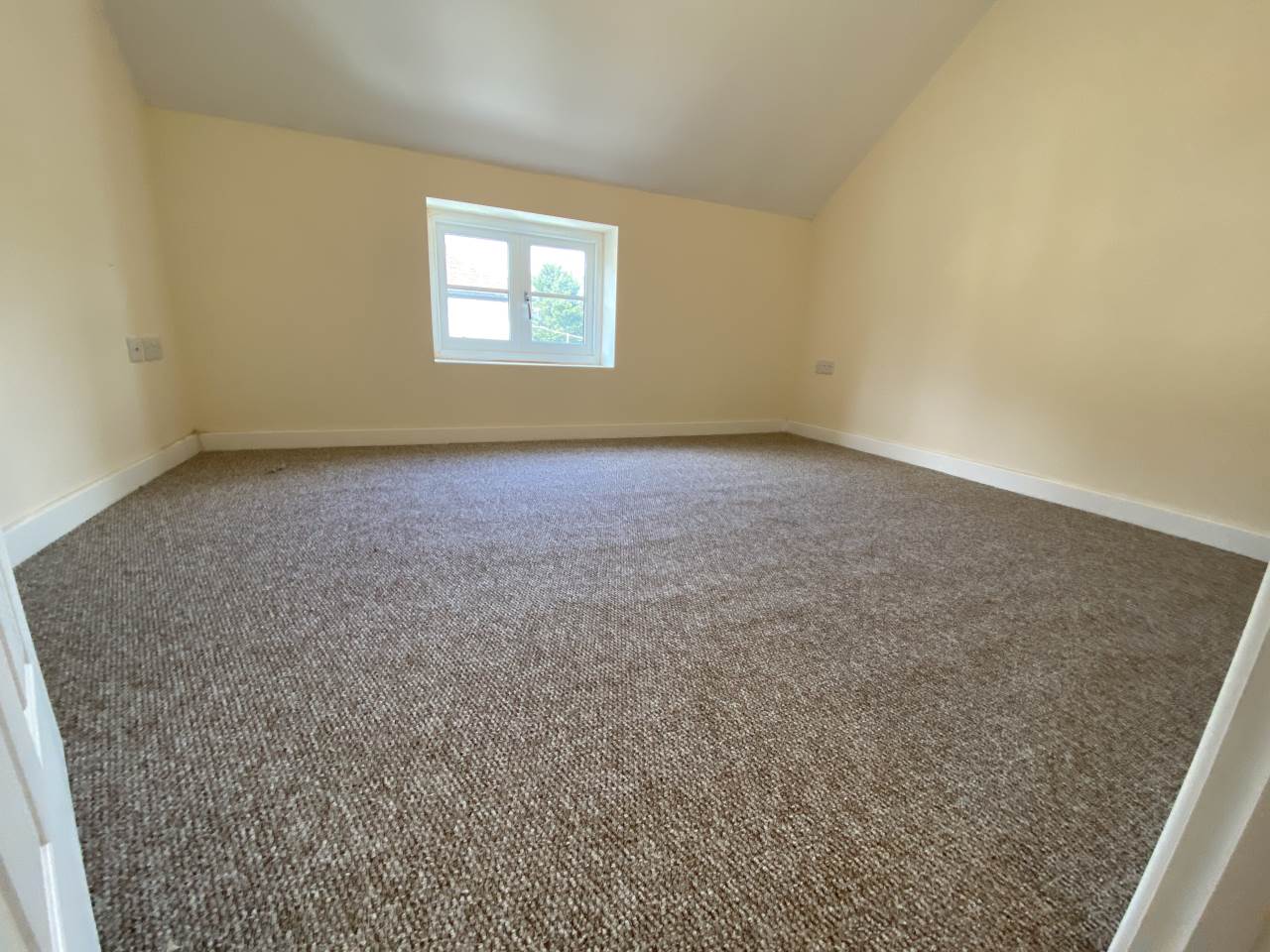 Property To Let Laura Place Wincanton LettingsRUs 01373454188