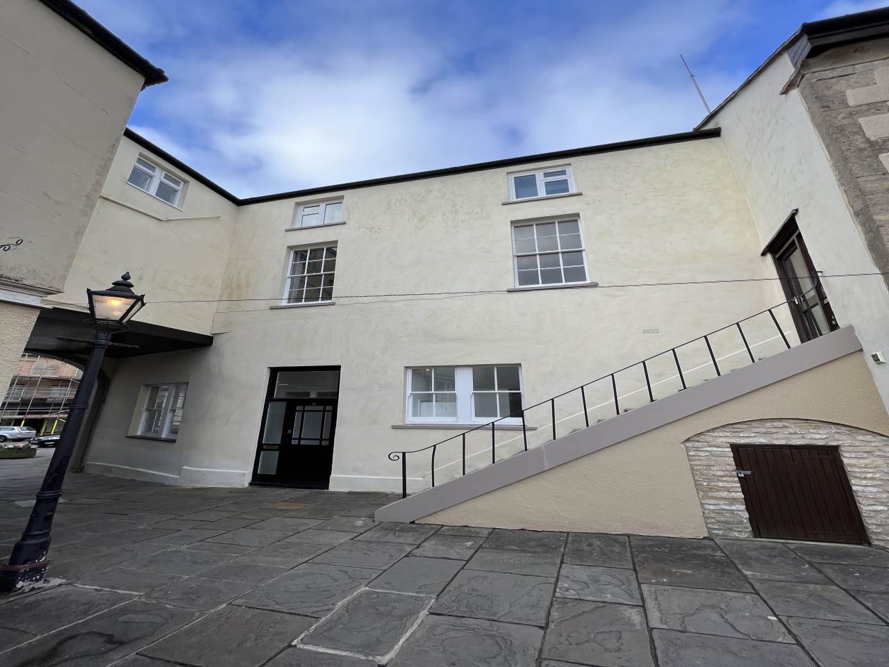 Property Let Agreed High Street Shepton Mallet LettingsRUs 01373454188