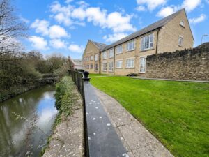 28 Harris Close, Frome, Somerset